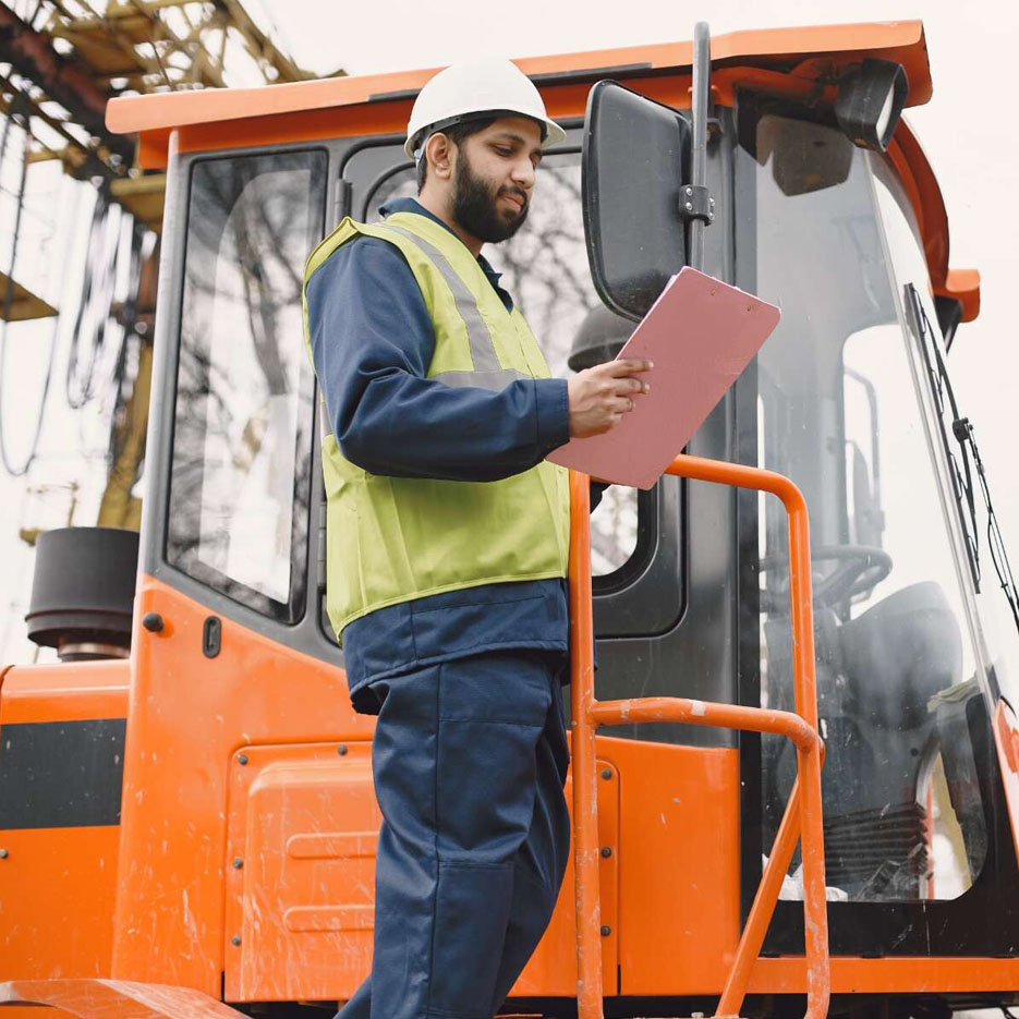 Electric Boom Lift vs Diesel: When to Choose an Insulated Option