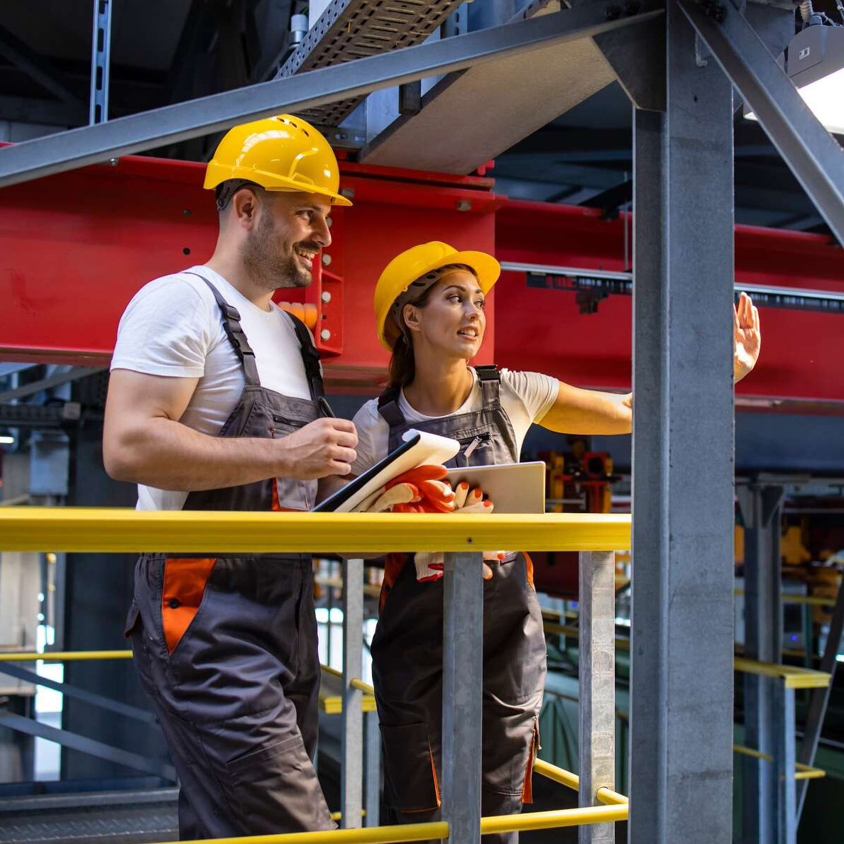 Maximizing Efficiency with Industrial Lifts: Tips for Project Managers