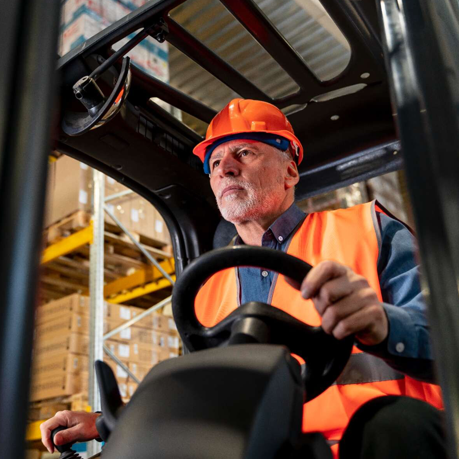 What Boom Lift Size Do You Need? Factors Based on Job Site Requirements