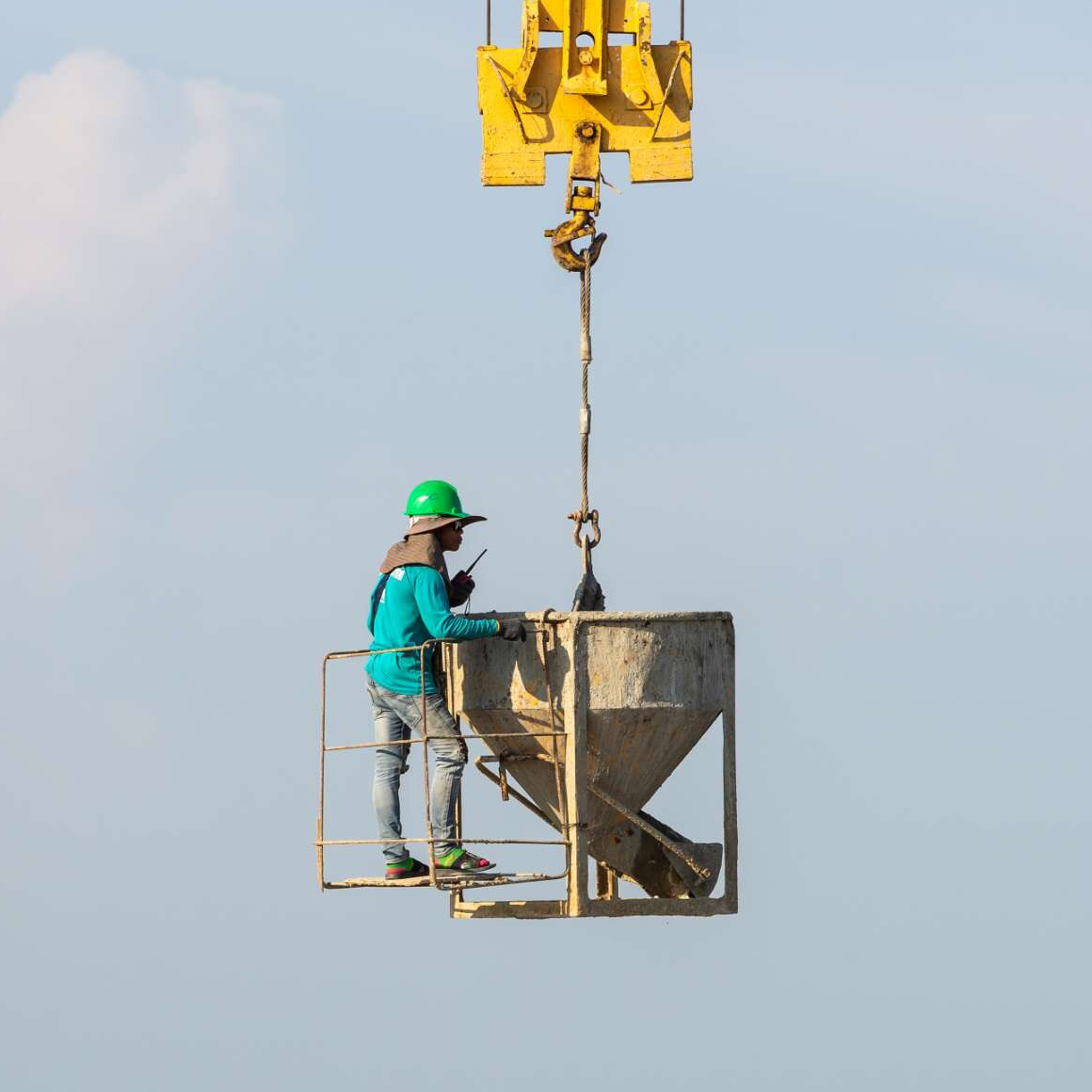 Telescopic Boom Lifts in Industrial Construction | Man Lift USA